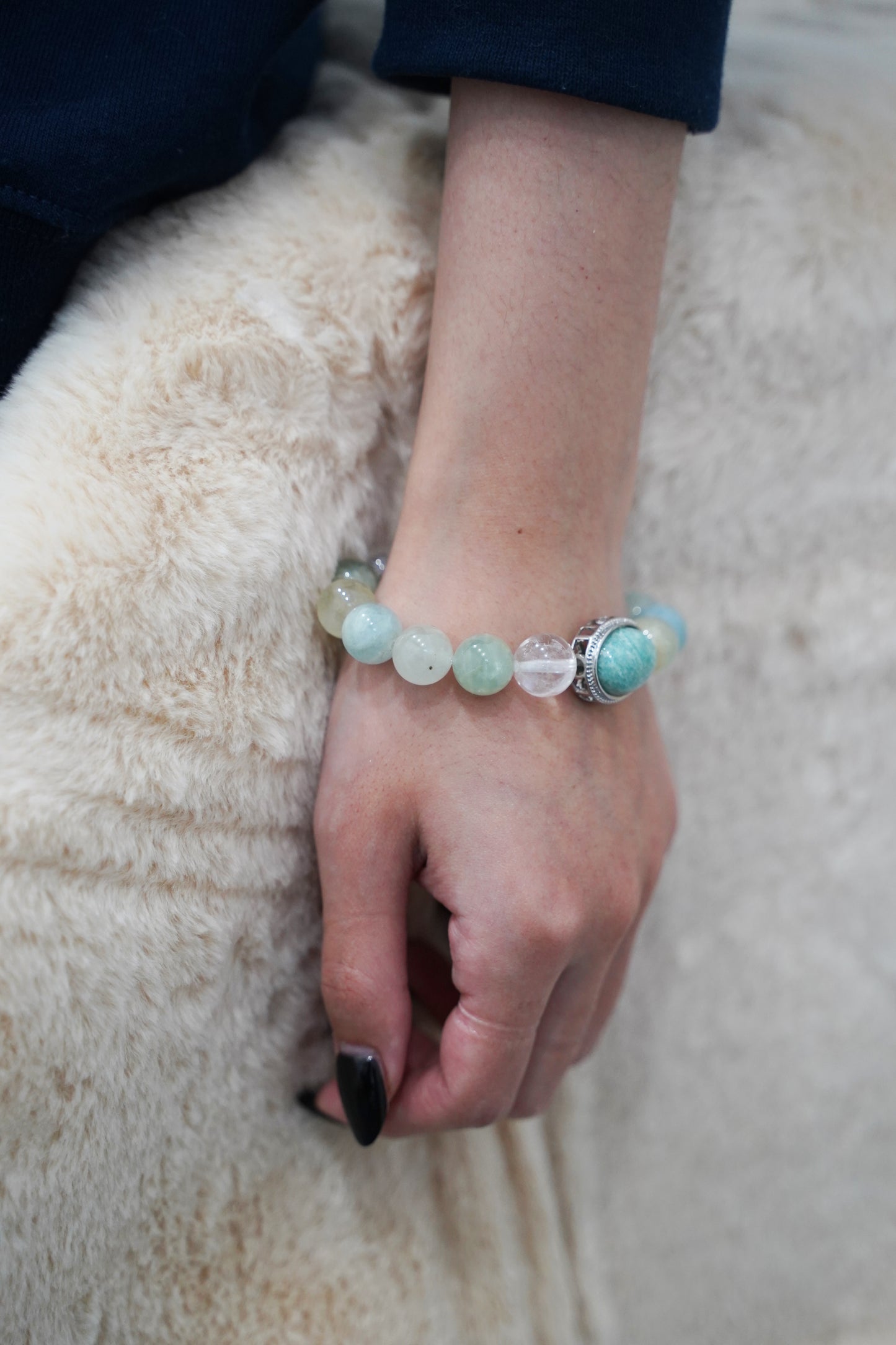 Natural Aquamarine Crystal Bracelet – Healing Aquamarine Beaded Stretch Bracelet for Calm, Balance & Positive Energy