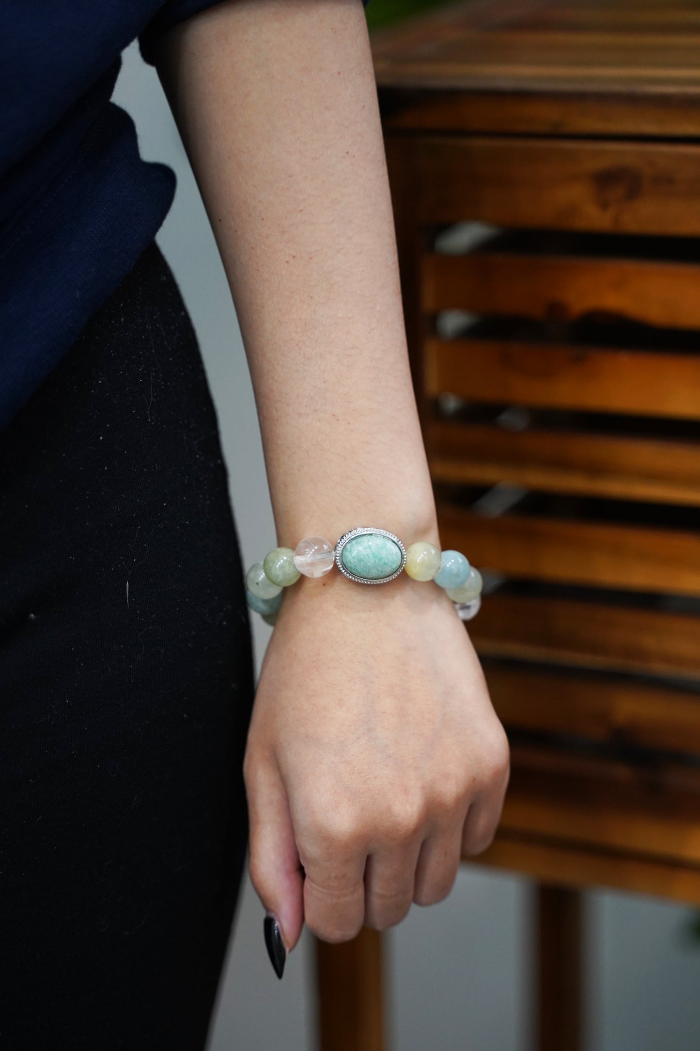 Natural Aquamarine Crystal Bracelet – Healing Aquamarine Beaded Stretch Bracelet for Calm, Balance & Positive Energy
